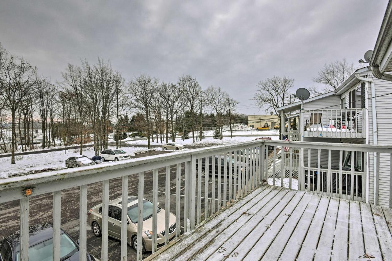 Mount Pocono Condo With Balcony, Near Mt Airy Casino Buitenkant foto