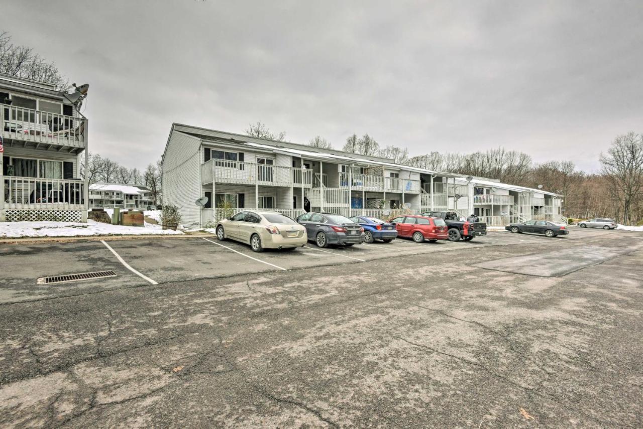 Mount Pocono Condo With Balcony, Near Mt Airy Casino Buitenkant foto