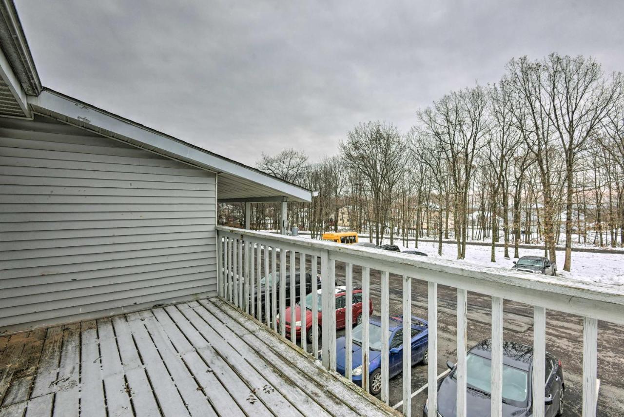 Mount Pocono Condo With Balcony, Near Mt Airy Casino Buitenkant foto